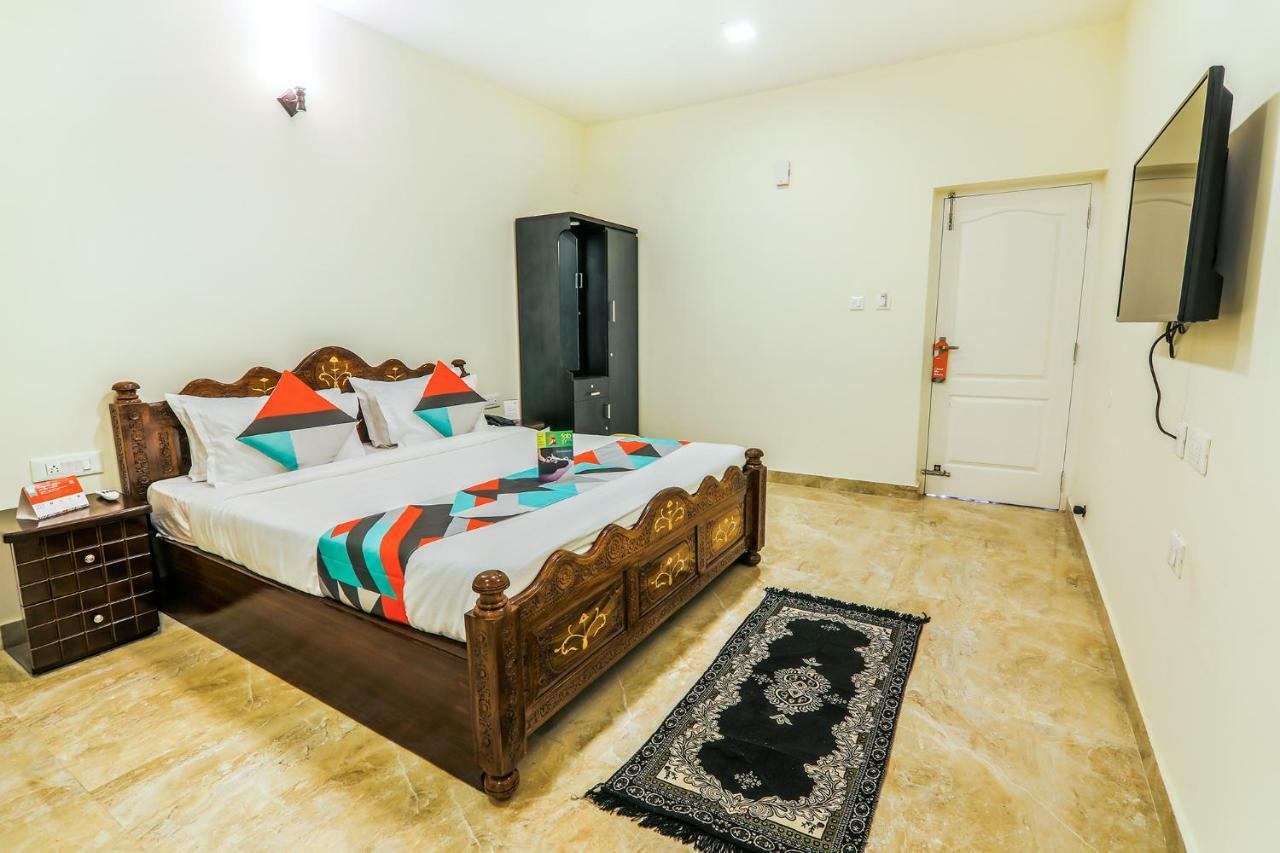 Fabexpress Royal Hideway Resort Уті Екстер'єр фото