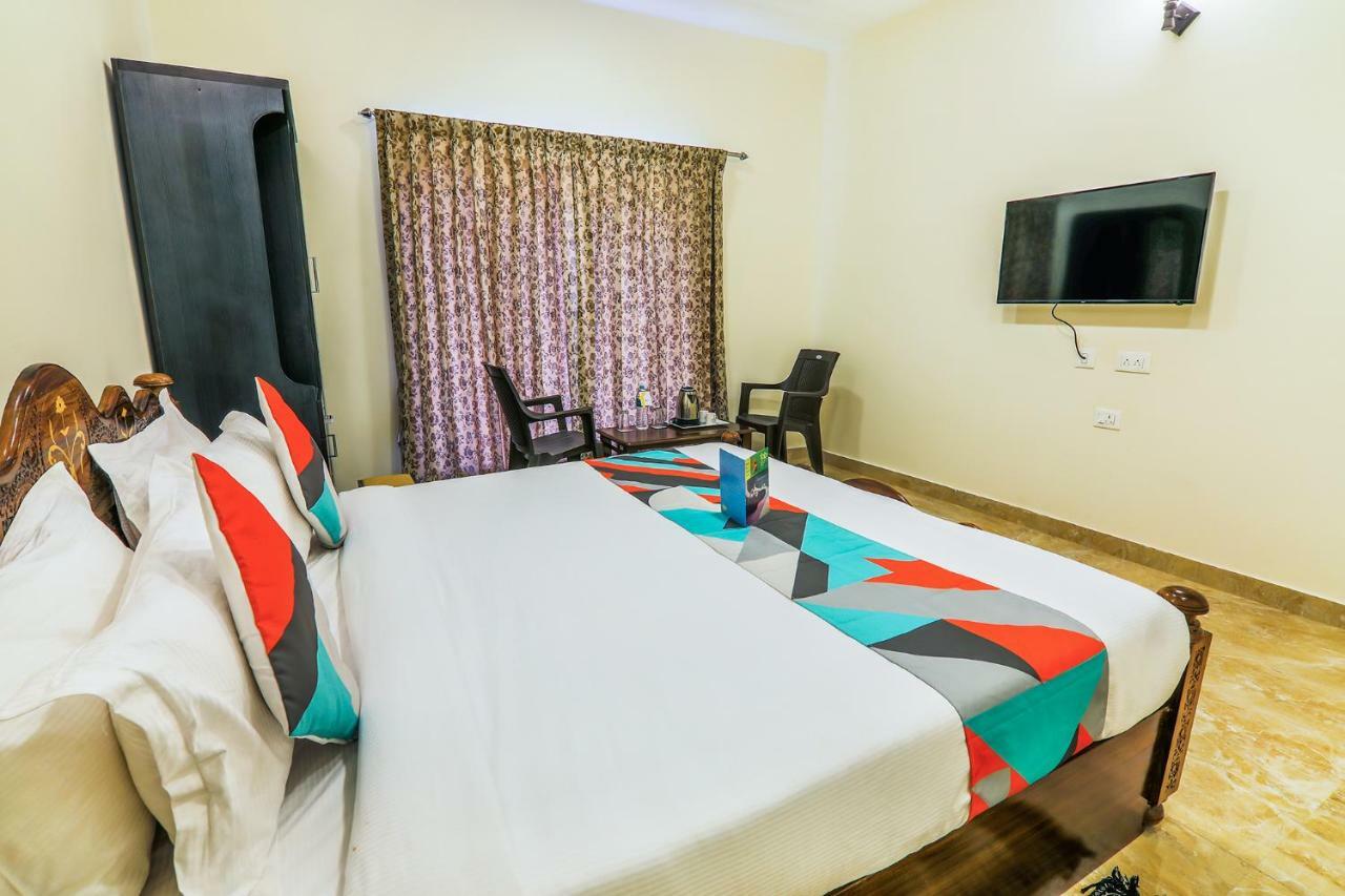Fabexpress Royal Hideway Resort Уті Екстер'єр фото