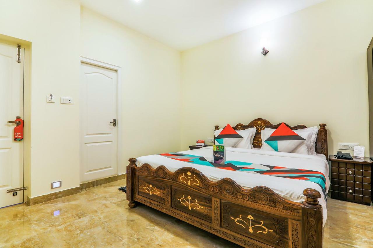 Fabexpress Royal Hideway Resort Уті Екстер'єр фото